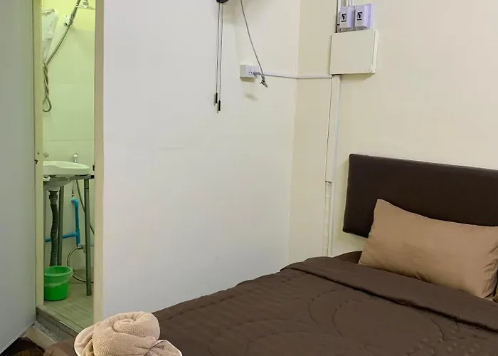 The House 2 Hostel Bangkok